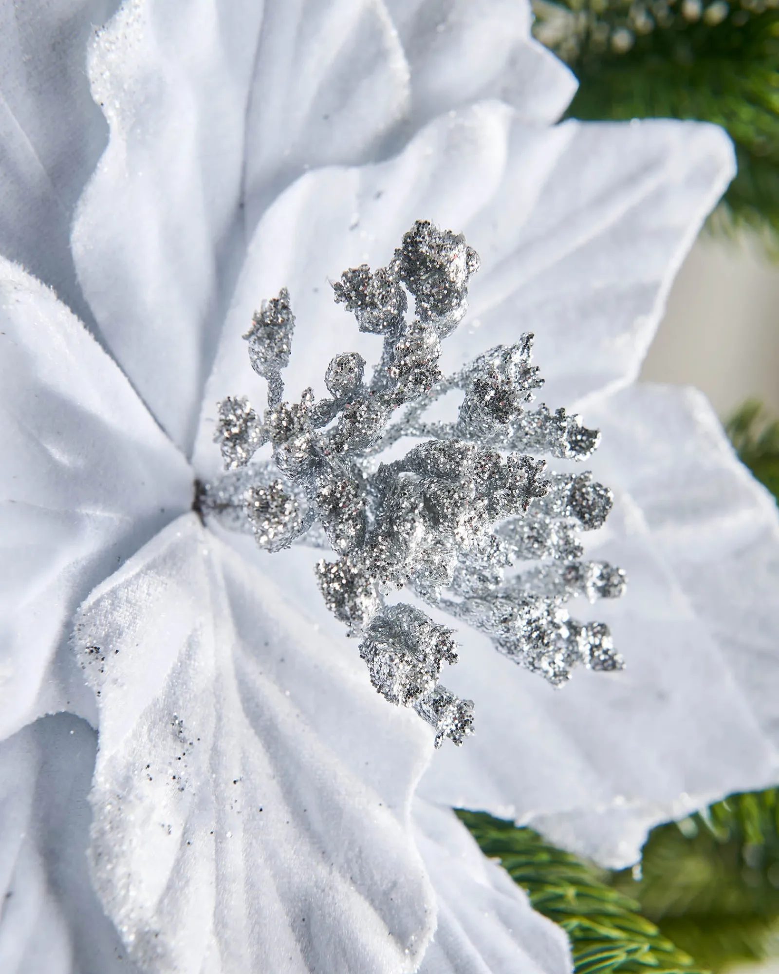 WeRChristmas Flowers & Foliage|Flowers & Foliage^Artificial Poinsettia Flower, White, 26 Cm