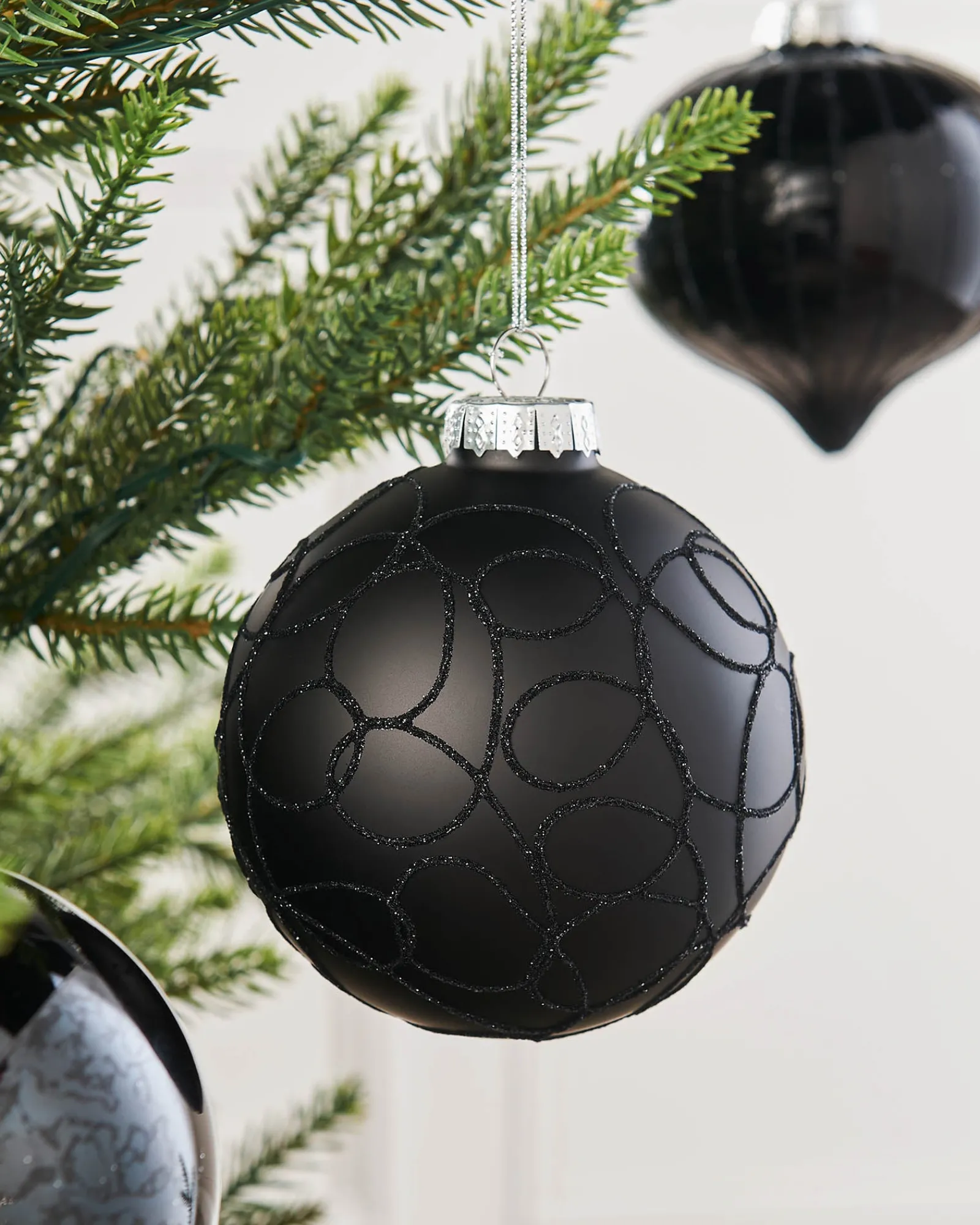 WeRChristmas Glass Baubles^Black Glass Baubles, 6 Pack, 10 Cm