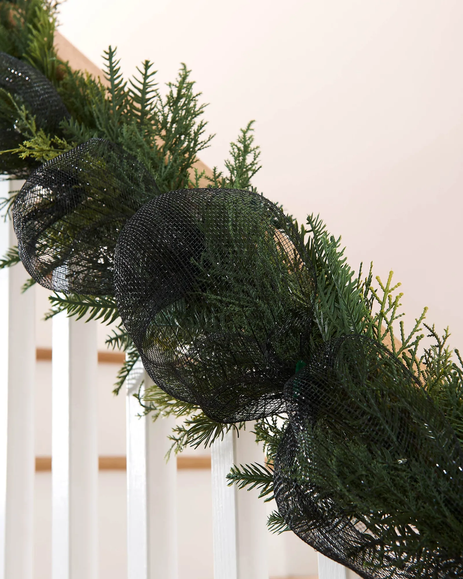 WeRChristmas Deco Mesh^Black Mesh With Black Foil, 9 M