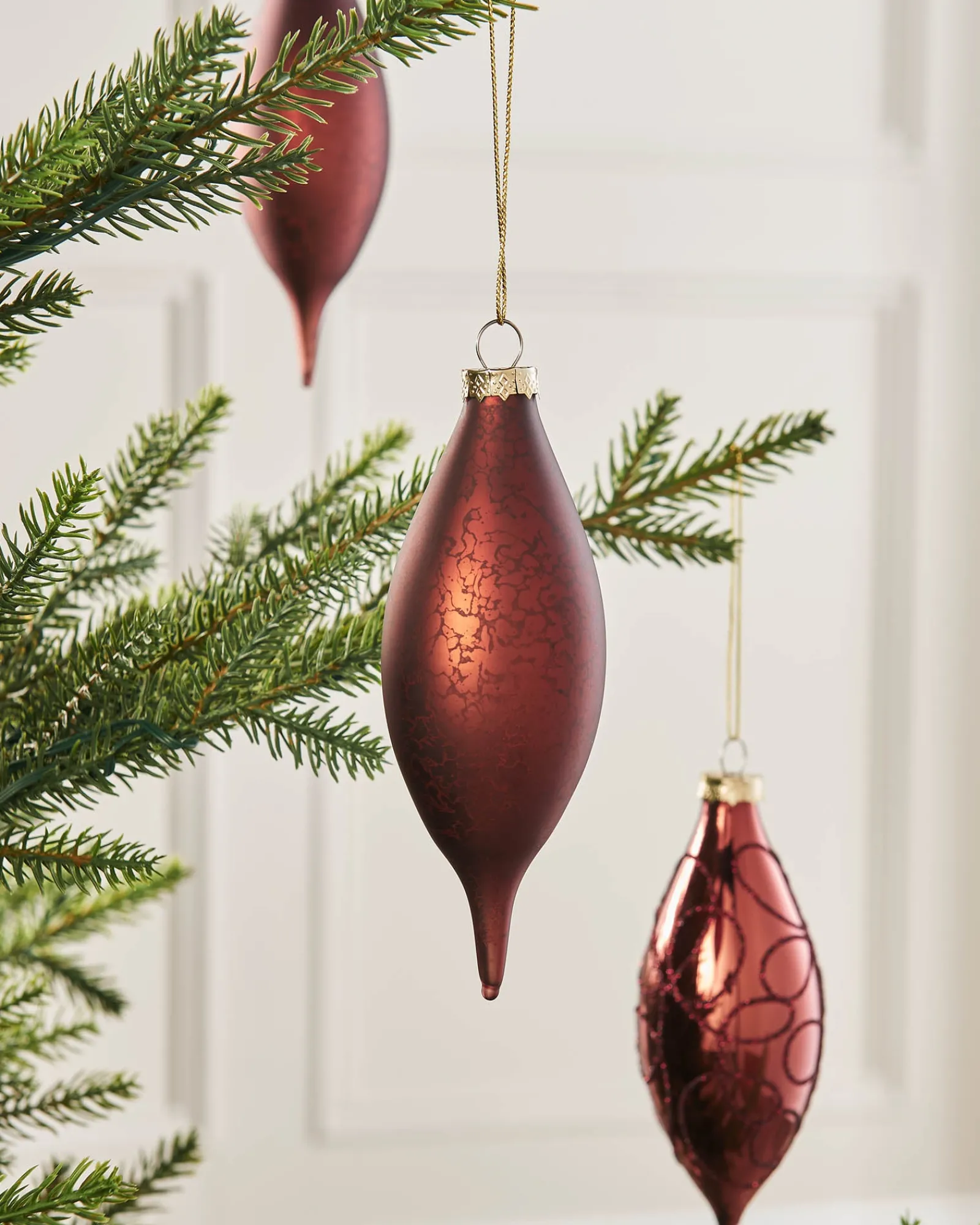 WeRChristmas Glass Baubles^Burgundy Glass Baubles, 5 Pack, 15 Cm