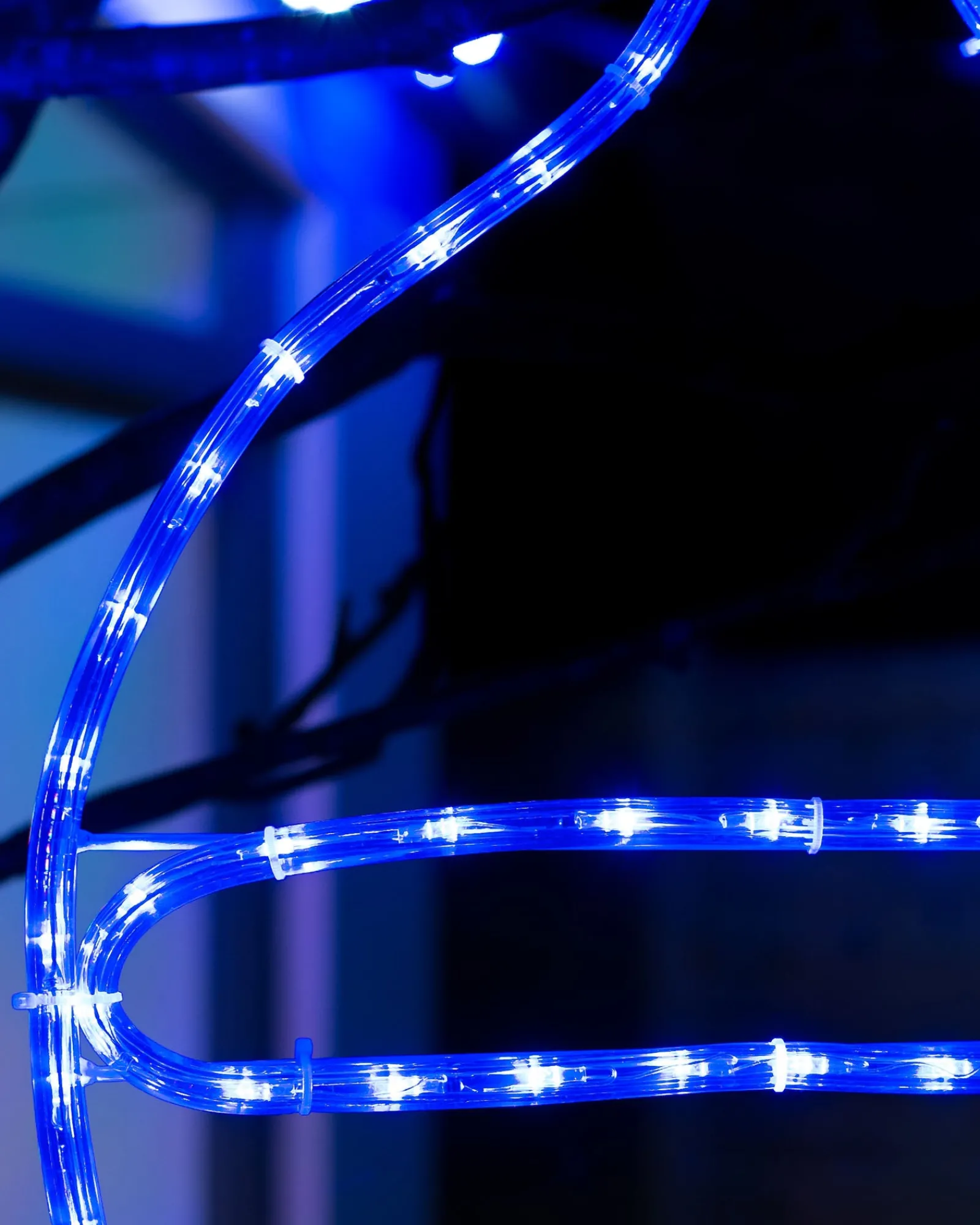 WeRChristmas Connectable Lights^Connectable Bauble Rope Light Silhouette, Blue, 54cm