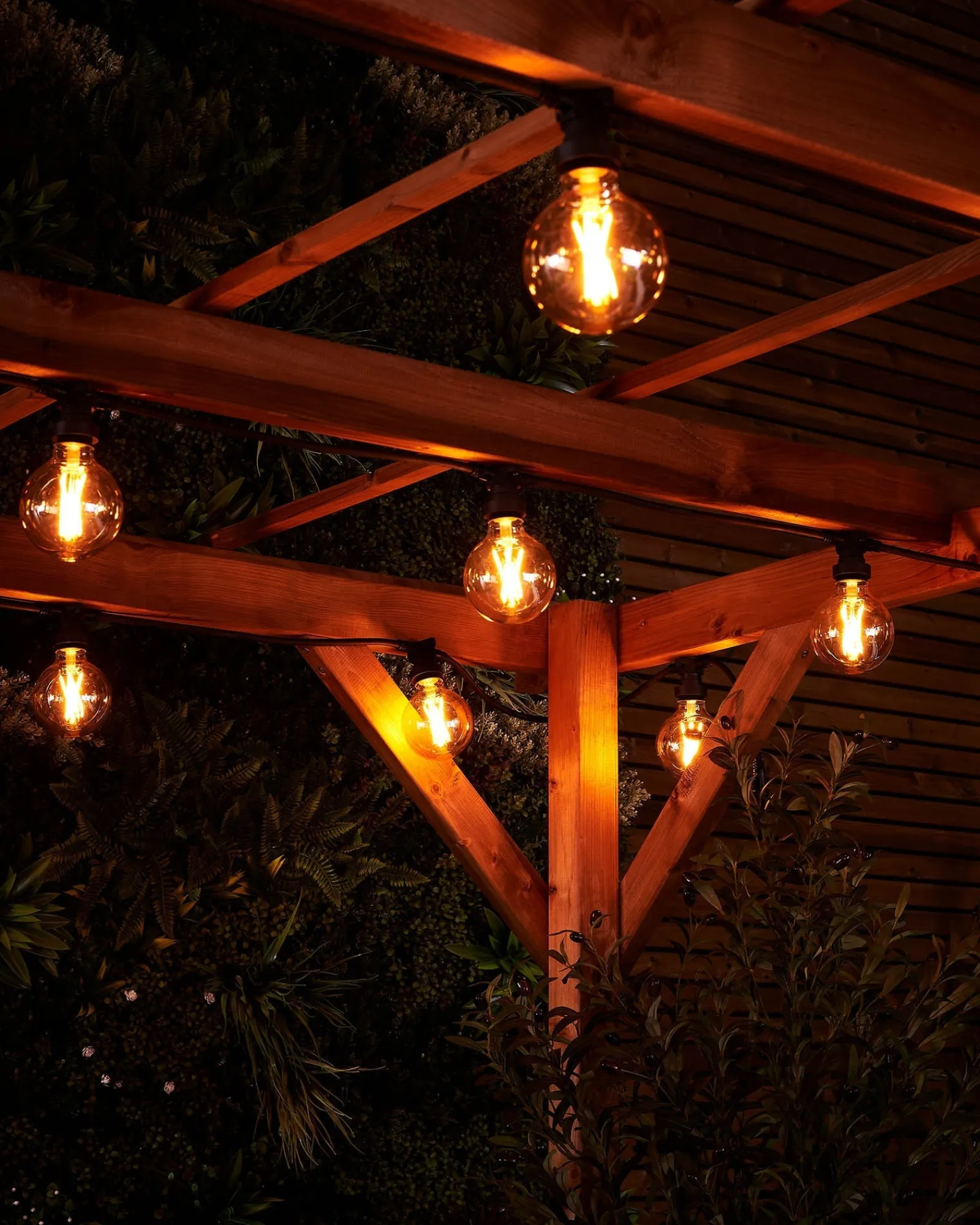 WeRChristmas Link Festoon|Festoon Lights^LINK FESTOON 4W E27 Dimmable Globe Filament LED Bulb, Warm White