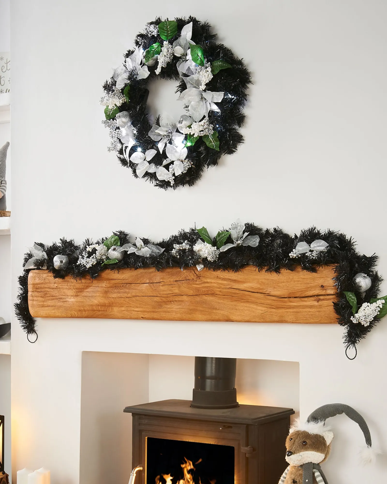 WeRChristmas Decorated Garlands^Pre-Decorated Garland, Black/Silver, 6 Ft