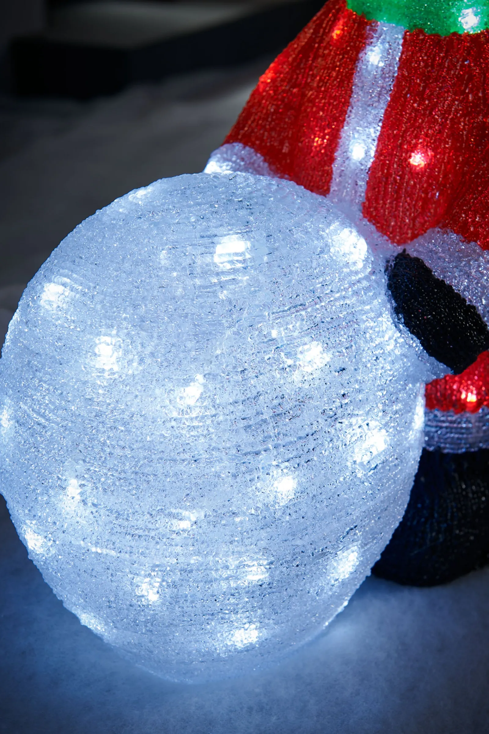 WeRChristmas Christmas Characters^Pre-Lit Acrylic Snowman With Snowball, 60 Cm