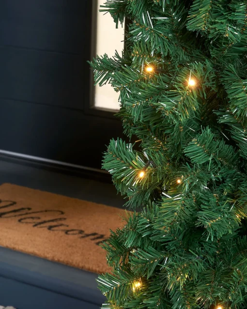 WeRChristmas Pre Lit Garlands^Pre-Lit Arch Doorway Garland, 8 Ft