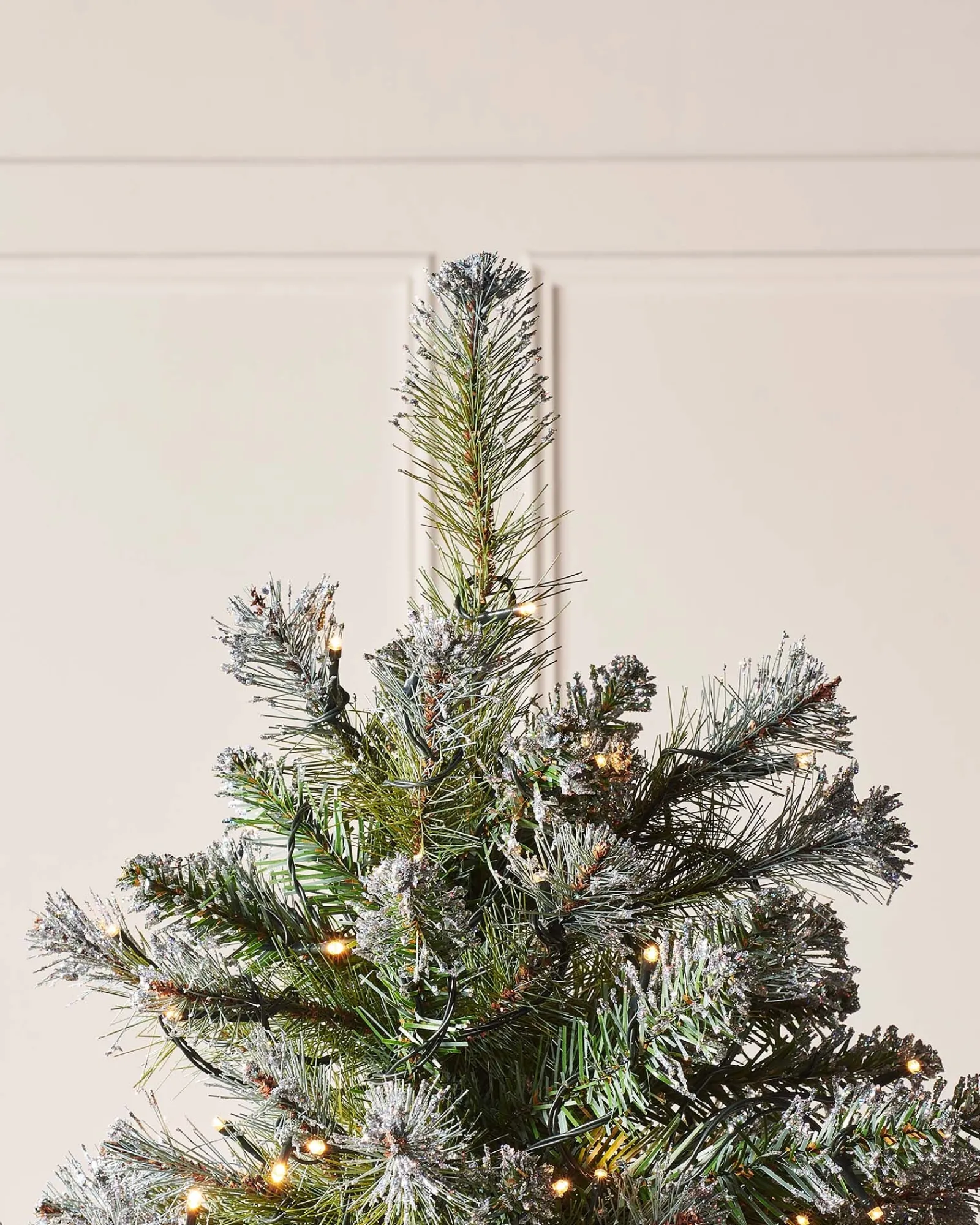 WeRChristmas Snow Flocked Christmas Trees|Pre Lit Christmas Trees^Pre-lit Blue Brockton Spruce Christmas Tree, 7 Ft