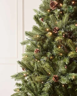 WeRChristmas Premium Christmas Trees|Pre Lit Christmas Trees^Pre-Lit Craford Pine Christmas Tree, 7 Ft