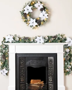 WeRChristmas Decorated Wreaths|Pre Lit Wreaths^Pre-Lit Decorated Frosted Wreath, White/Silver, 60 Cm