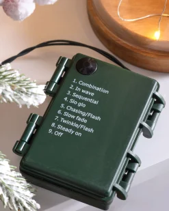 WeRChristmas Decorated Wreaths|Pre Lit Wreaths^Pre-Lit Extra Thick Mixed Pine Snow Flocked Wreath, Pinecones & Berries, 76 Cm