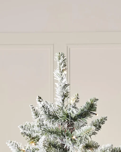 WeRChristmas Snow Flocked Christmas Trees|Pre Lit Christmas Trees^Pre-Lit Full Bodied Snow Flocked Christmas Tree, 7 Ft
