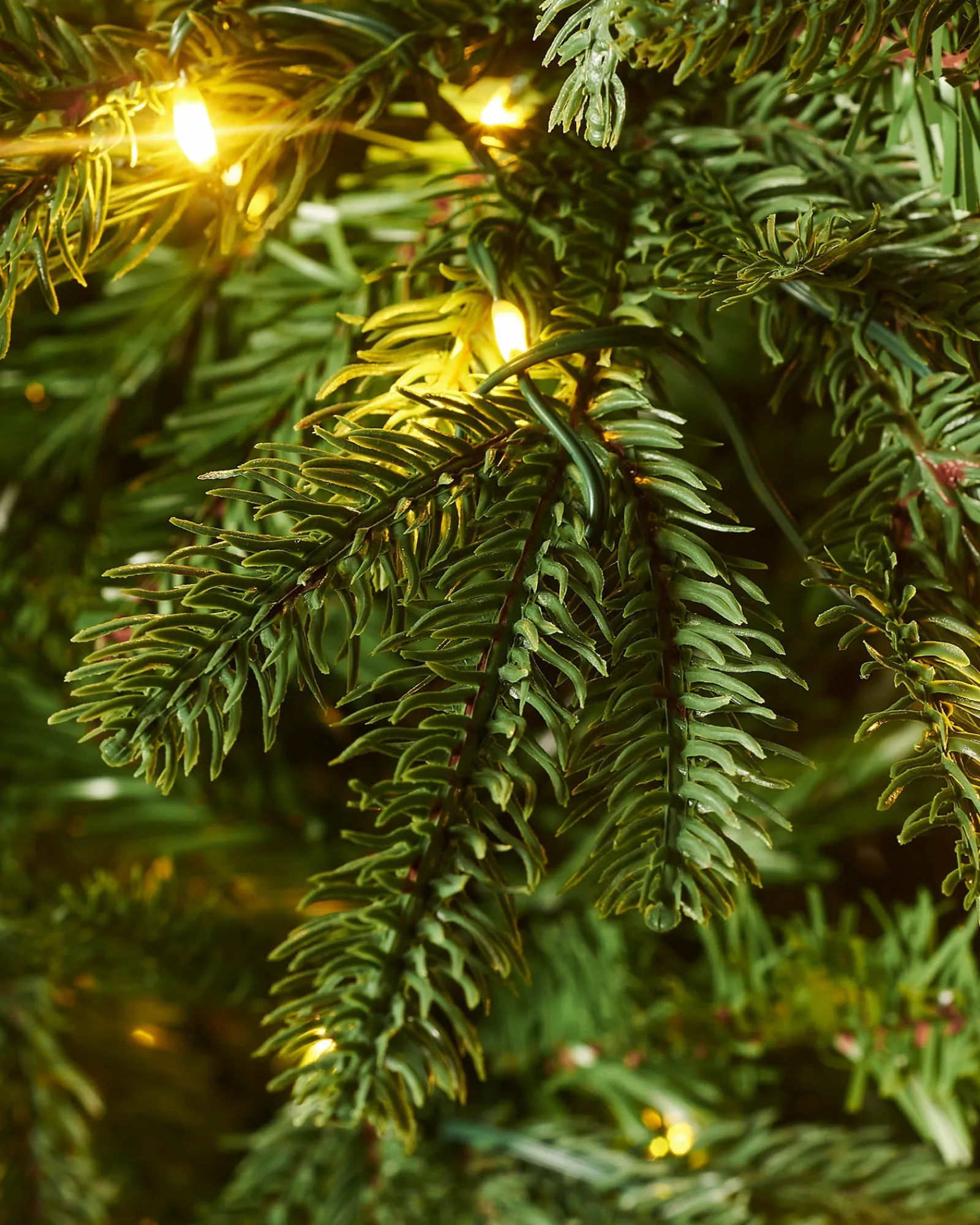WeRChristmas Pre Lit Christmas Trees^Pre-Lit Grand Nordmann Fir Christmas Tree, 7 Ft
