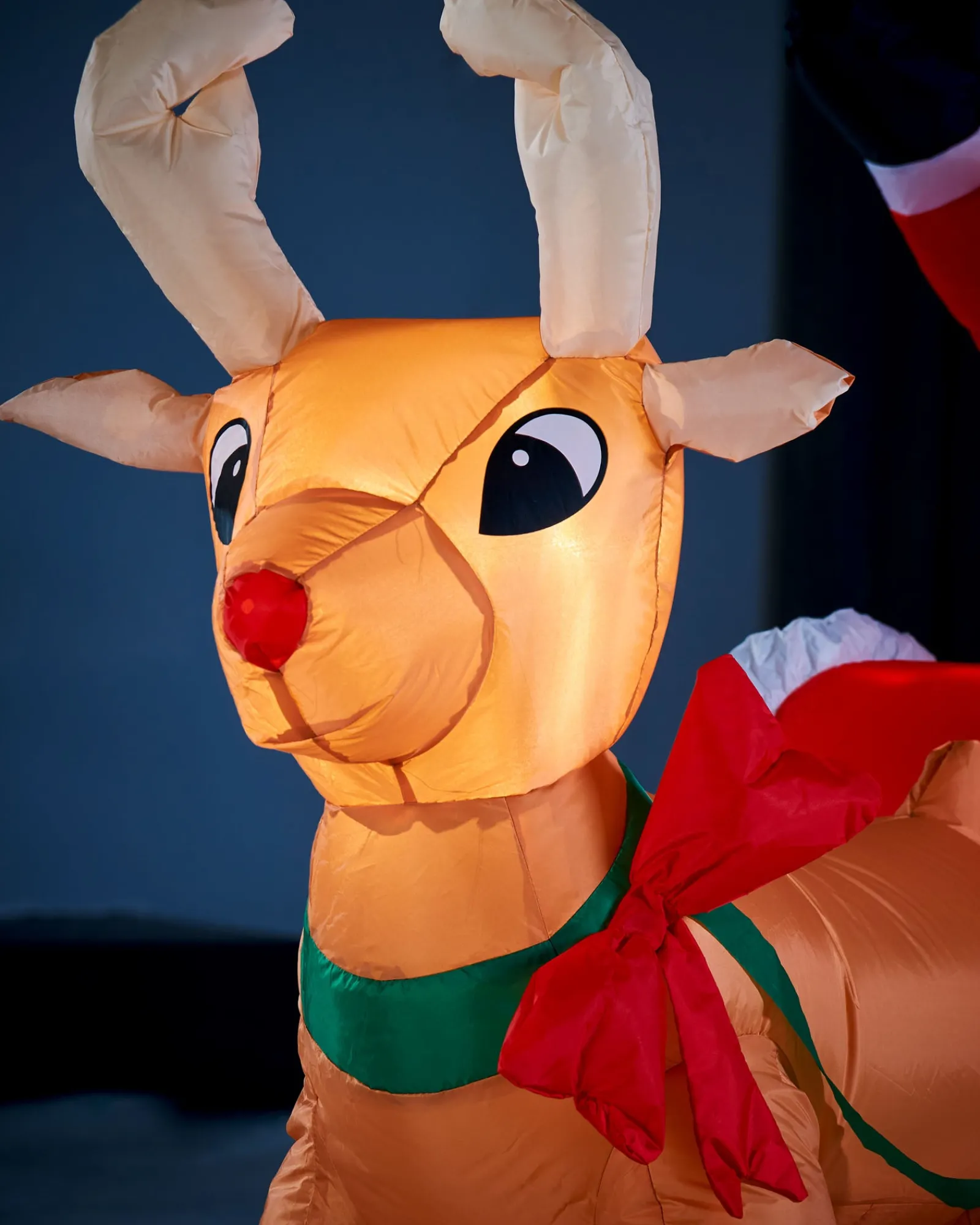 WeRChristmas Inflatables^Pre-Lit Inflatable Animated Santa With Sleigh, 6 Ft