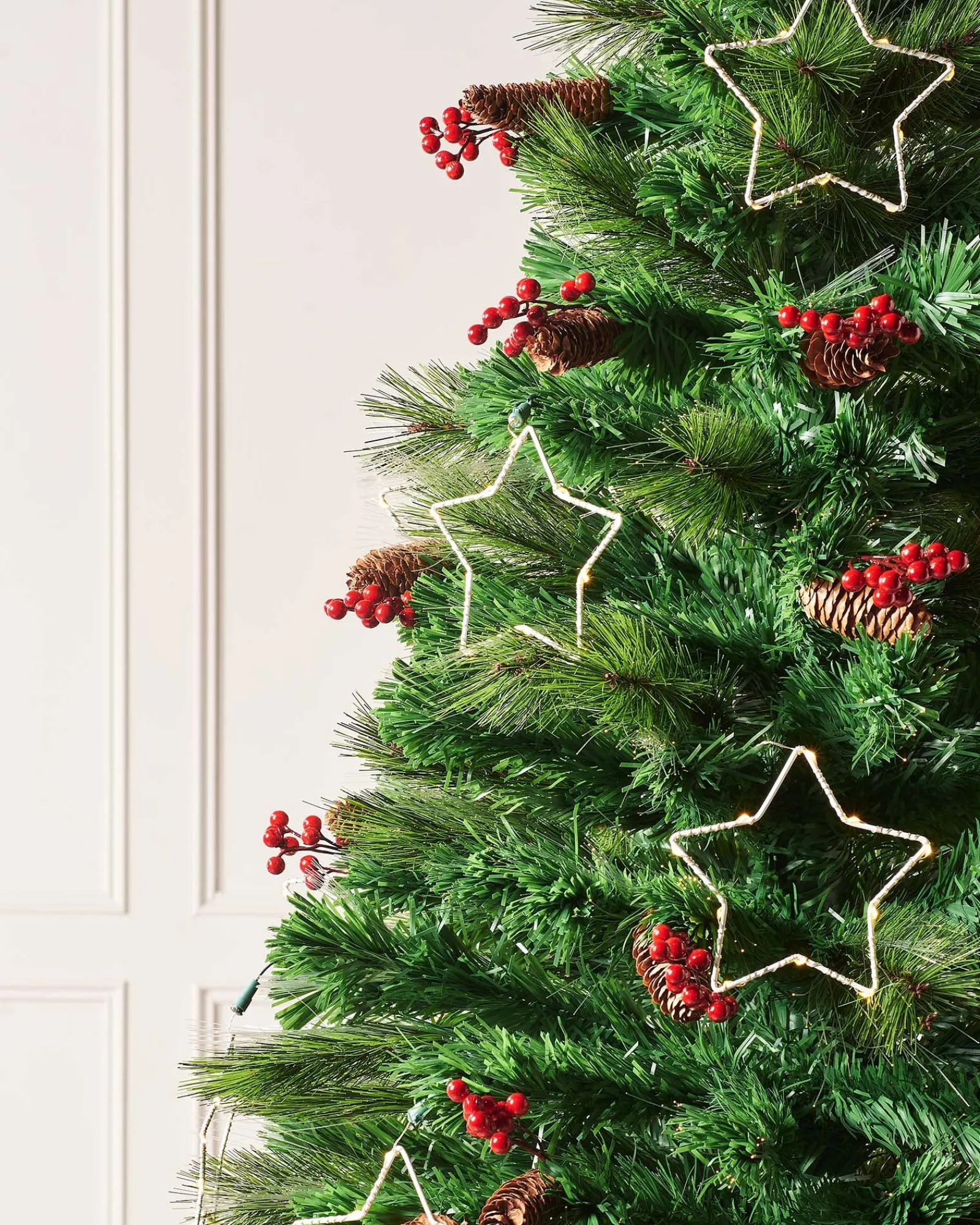 WeRChristmas Budget Christmas Trees|Fibre Optic Christmas Trees^Pre-Lit Mixed Pine Fibre Optic Christmas Tree With LED Stars, 6 Ft