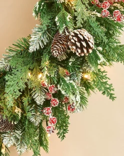 WeRChristmas Decorated Wreaths|Pre Lit Wreaths^Pre-Lit Snow Flocked Mixed Tip Wreath, 60 Cm