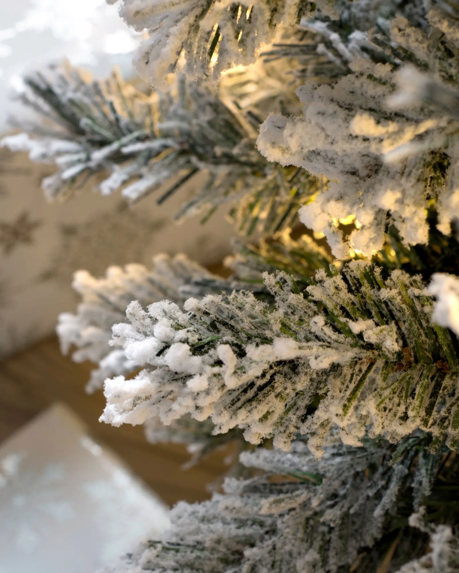 WeRChristmas Budget Christmas Trees|Snow Flocked Christmas Trees^Pre-Lit Snow Flocked Pop-Up Christmas Tree, 6 Ft