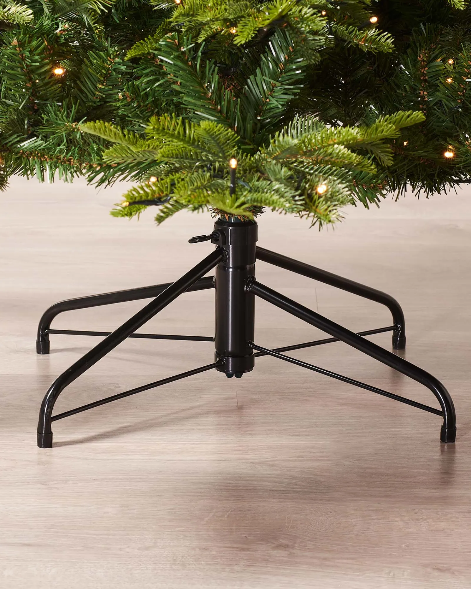 WeRChristmas Premium Christmas Trees|Pre Lit Christmas Trees^Pre-Lit Sugar Pine Christmas Tree, 8 Ft