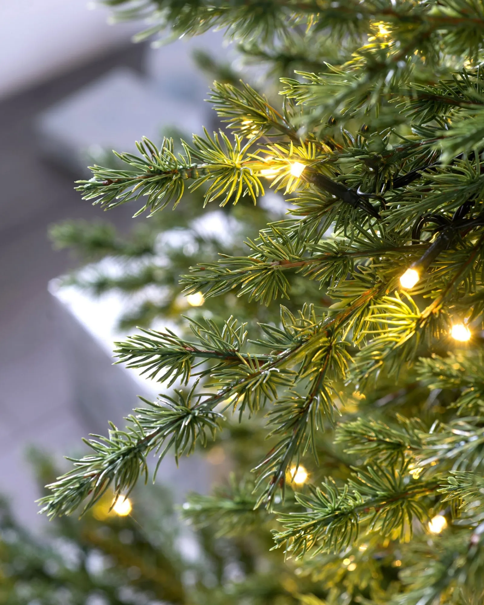 WeRChristmas Pre Lit Christmas Trees^Pre-Lit Traditional Fir Multi-Function Christmas Tree, 8 Ft