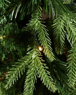 WeRChristmas Pre Lit Christmas Trees^Pre-Lit Victorian Mixed Tip Berries & Pinecones Christmas Tree, 7 Ft
