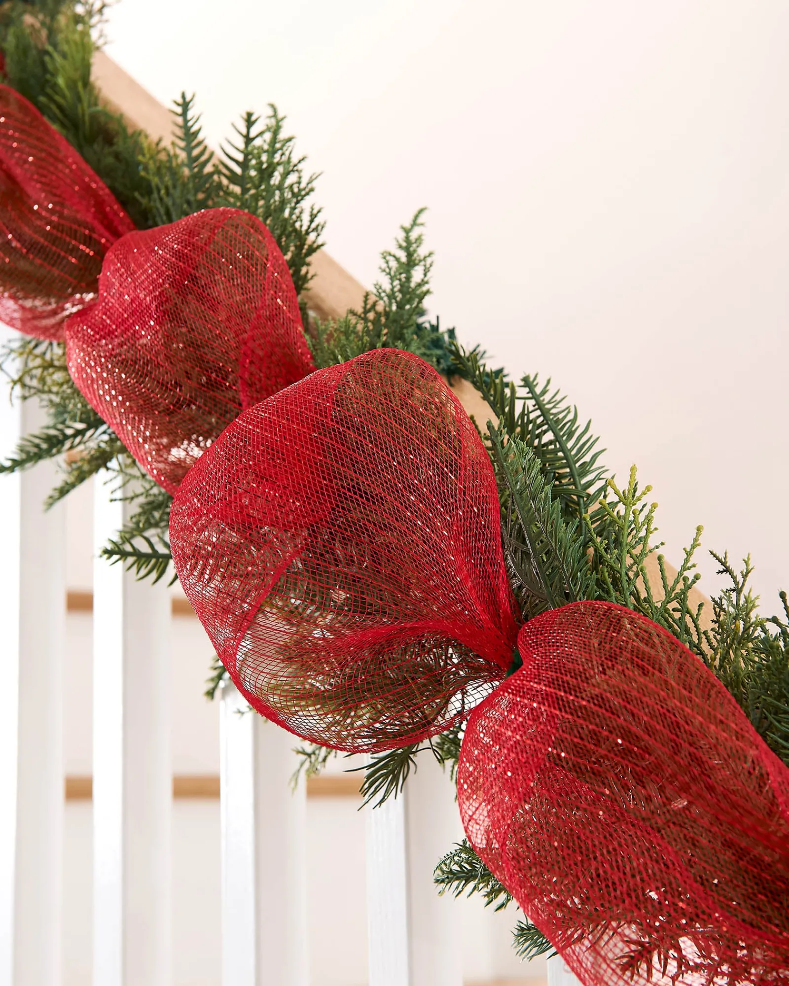 WeRChristmas Deco Mesh^Red Mesh With Red Foils, 9 M