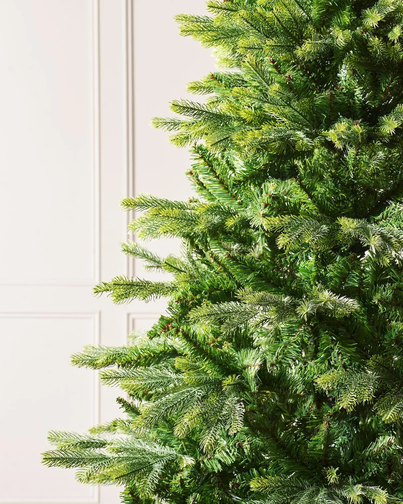 WeRChristmas Premium Christmas Trees|Unlit Christmas Trees^Regent Pine Mixed Tip Christmas Tree, 7 Ft