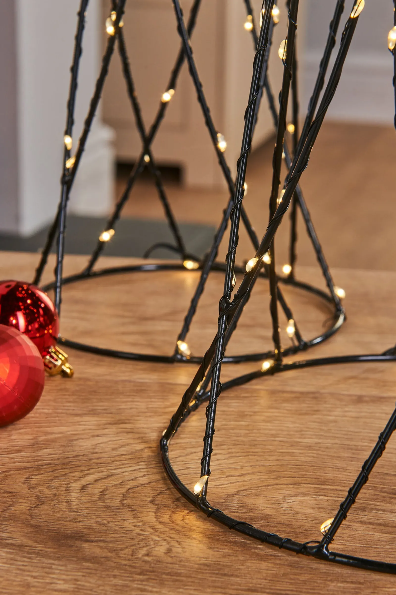 WeRChristmas Table Decorations^Set Of 2 Geometric Christmas Tree Cones, 60 Cm