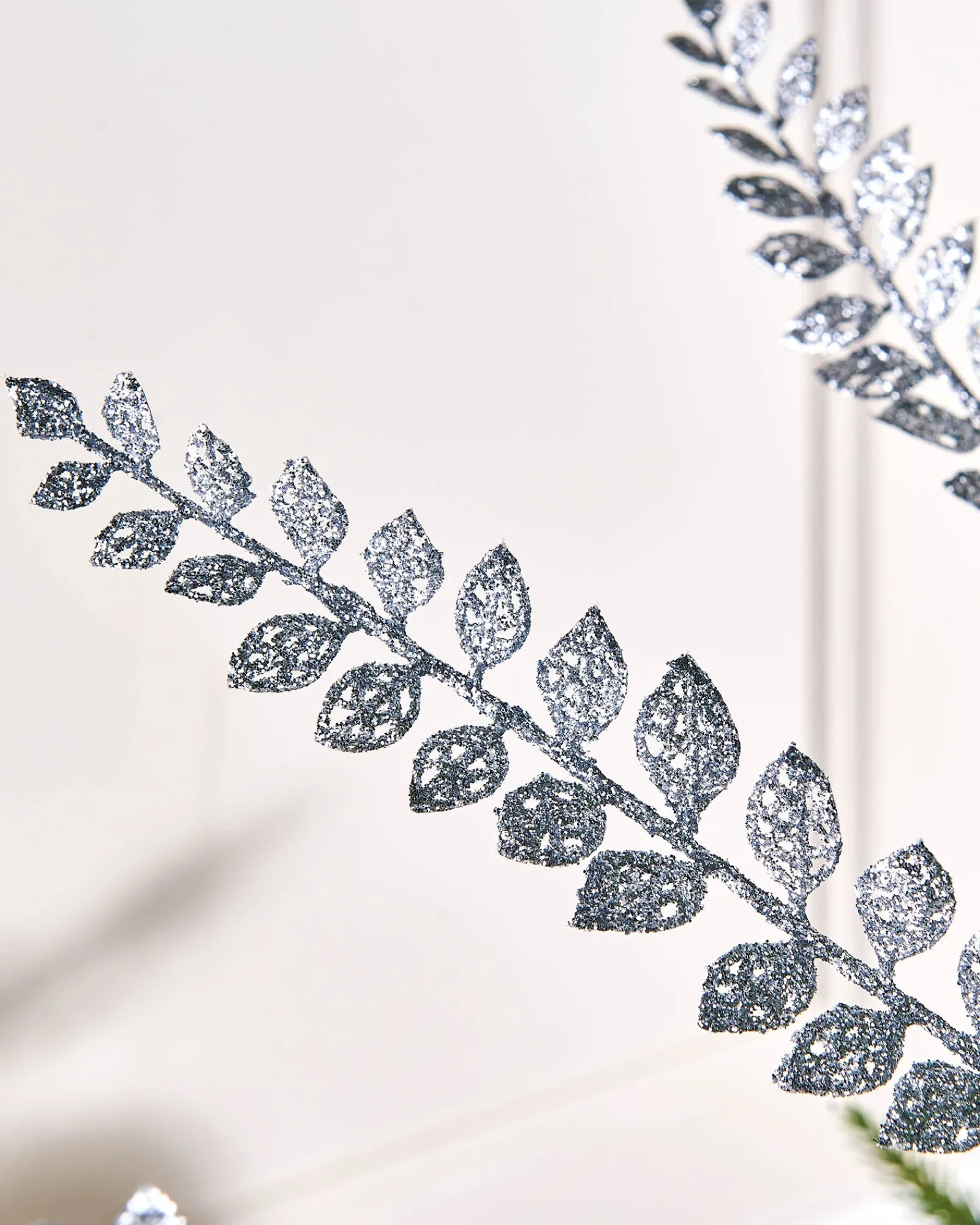 WeRChristmas Flowers & Foliage|Flowers & Foliage^Silver Leaf Christmas Tree Spray, 84 Cm