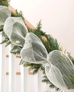 WeRChristmas Deco Mesh^White Mesh With Pale Gold Foil, 9 M
